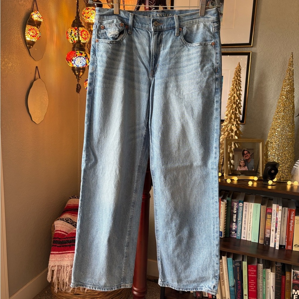American Eagle Super High Rise‎ Baggy Wide Leg Jeans Size 6